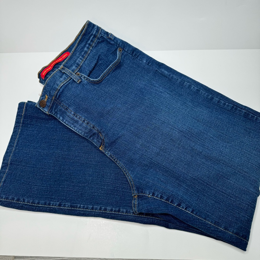 NYDJ Tummy Tuck Jeans Straight Leg Size 18 Made in the USA